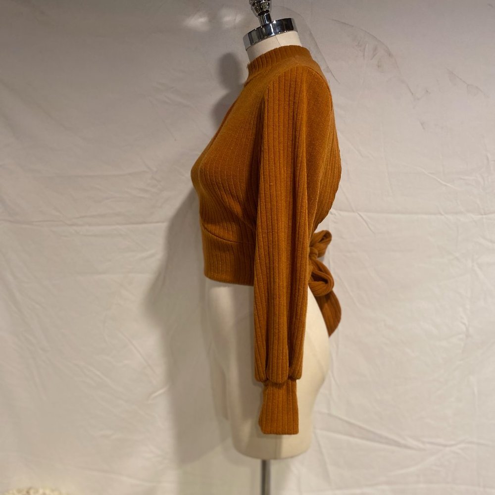 Crop Open Back Sweater - Picture 3 of 3